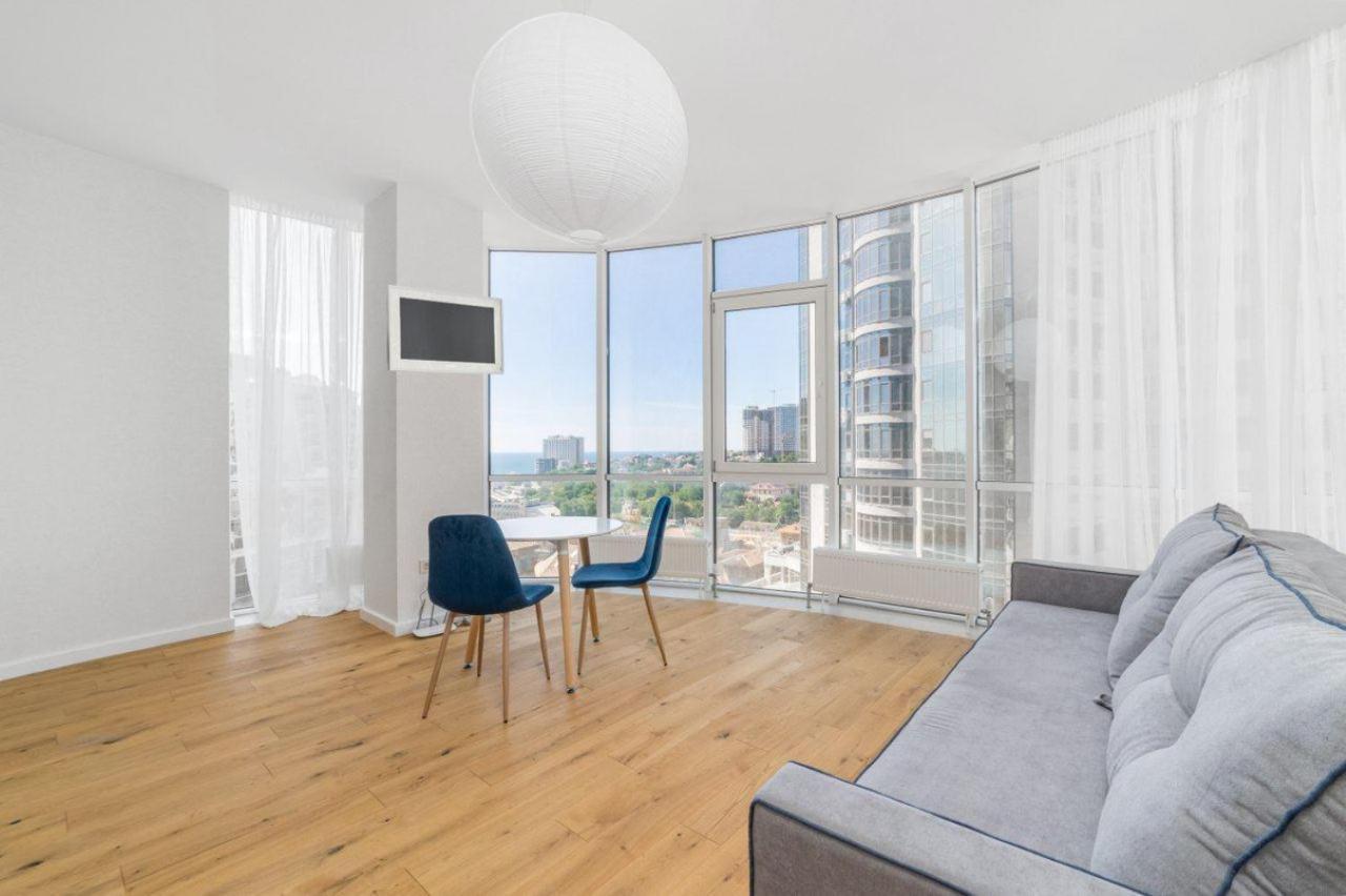 Gagarin Plaza Design Apartment オデッサ エクステリア 写真